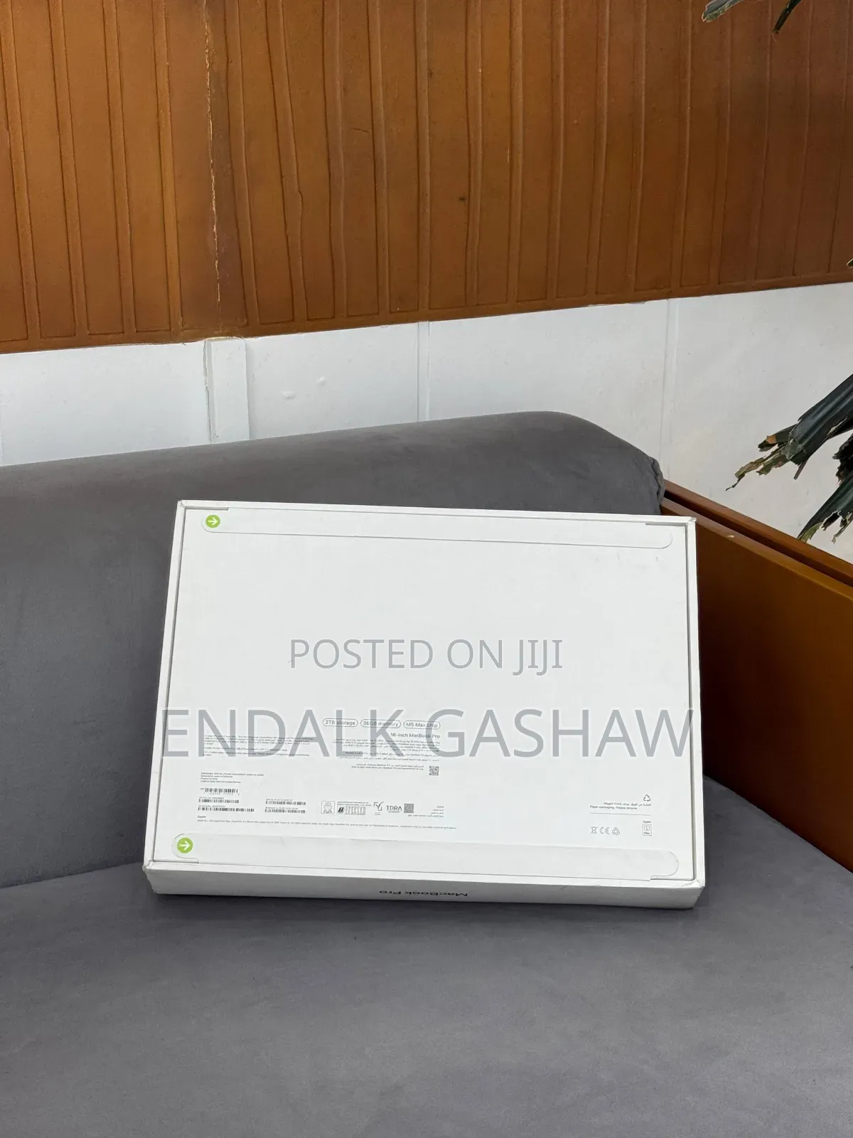New Laptop Apple MacBook Pro 2025 M5 32GB Apple M5 SSD 2T
