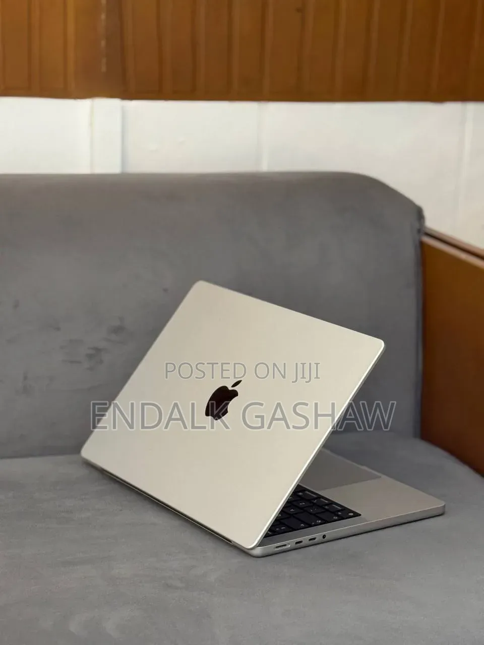 New Laptop Apple MacBook Pro 2021 M1 16GB Apple M1 SSD 512GB