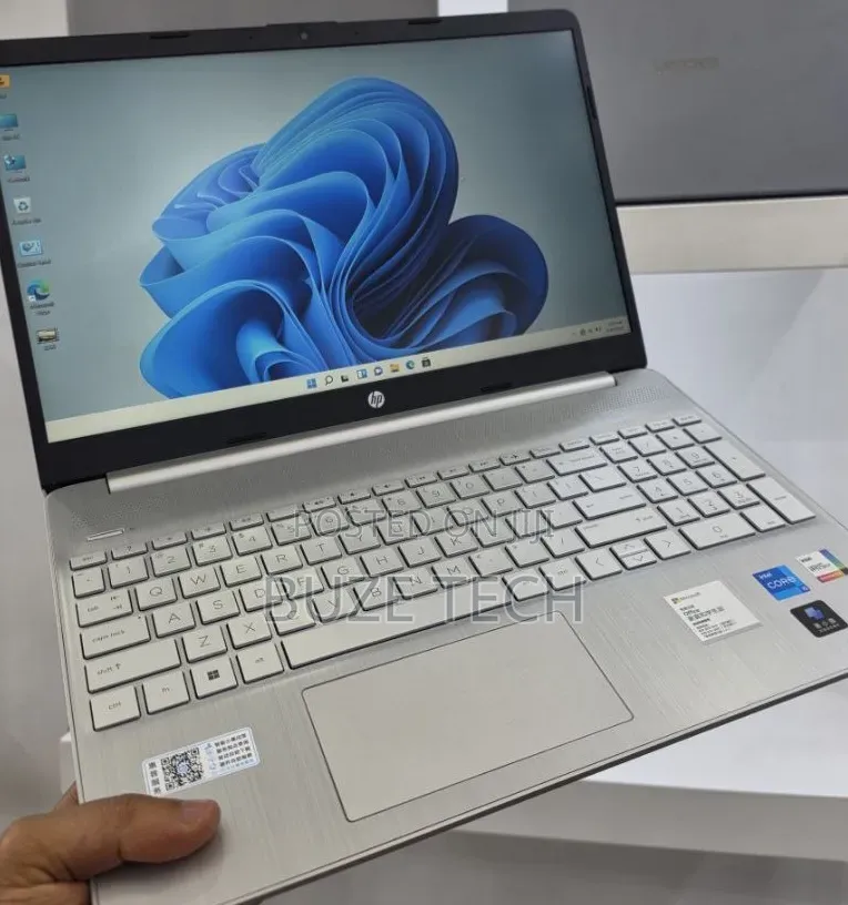 New Laptop HP Stream Notebook 16GB Intel Core i5 SSD 512GB