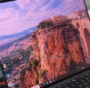 New Laptop Dell Precision 5560 16GB Intel Core i9 SSD 512GB