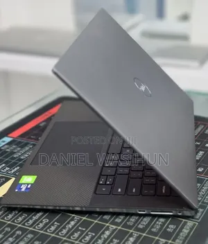 New Laptop Dell Precision 5560 16GB Intel Core i9 SSD 512GB