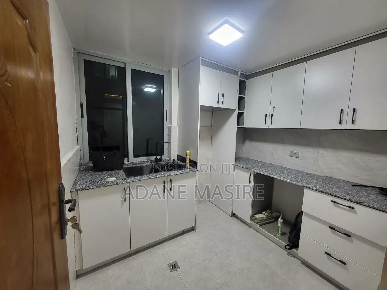 Furnished 2bdrm Condo in Lideta for sale