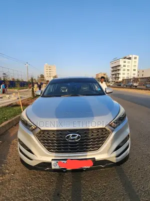 Hyundai Tucson 2017 Silver
