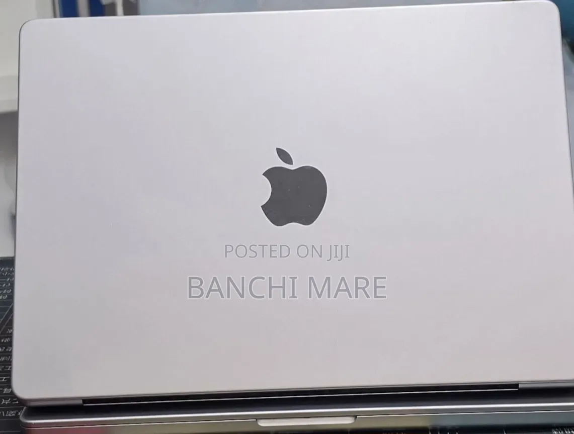 New Laptop Apple MacBook Pro 2023 M2 16GB Apple M2 SSD 512GB
