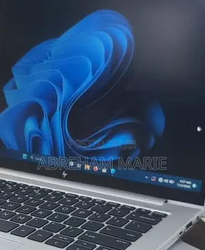 New Laptop HP EliteBook 840 10 16GB Intel Core i7 SSD 512GB