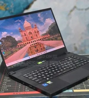 New Laptop MSI 32GB Intel Core i7 SSD 1T