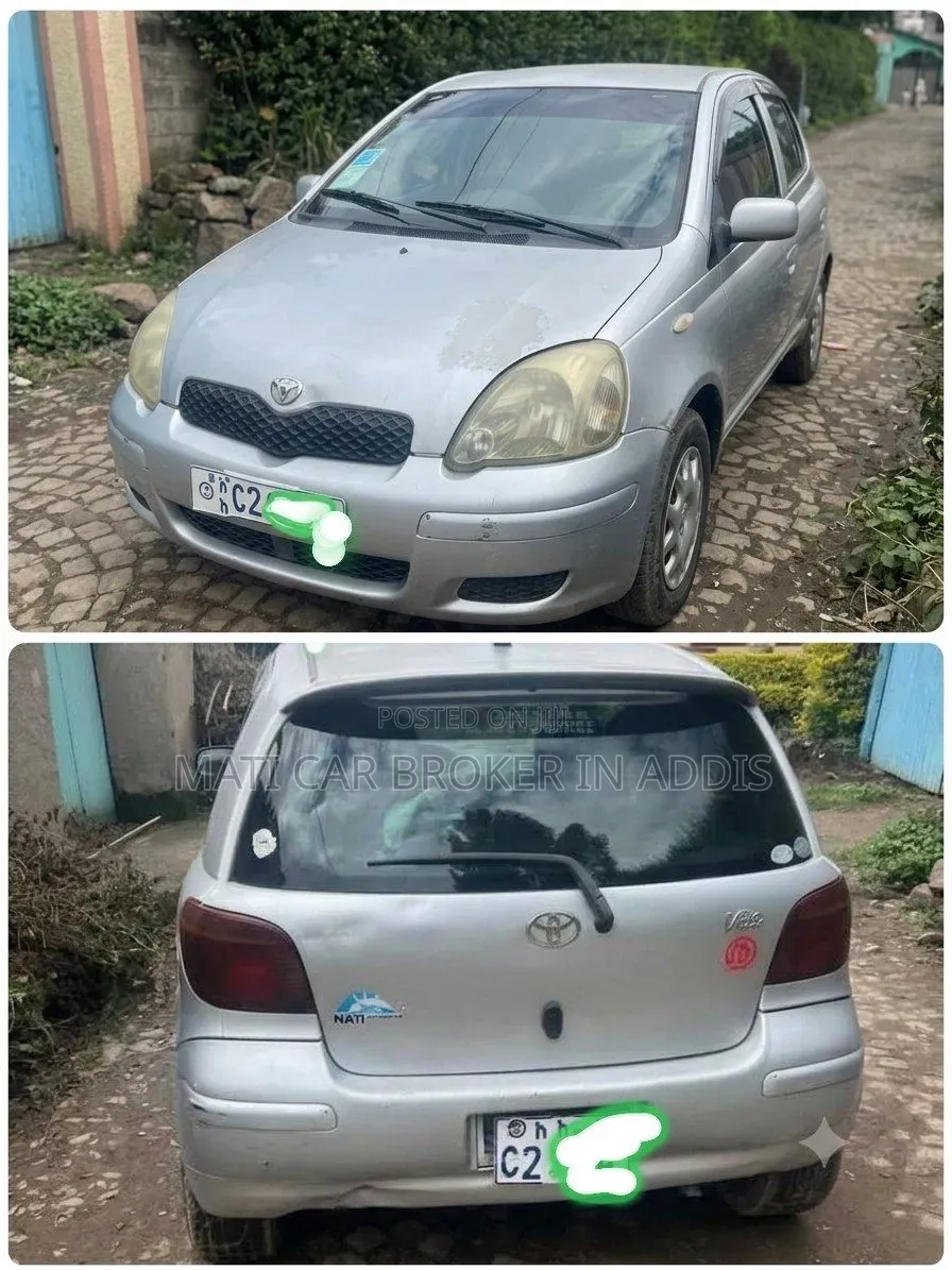 Toyota Vitz 2004 Silver
