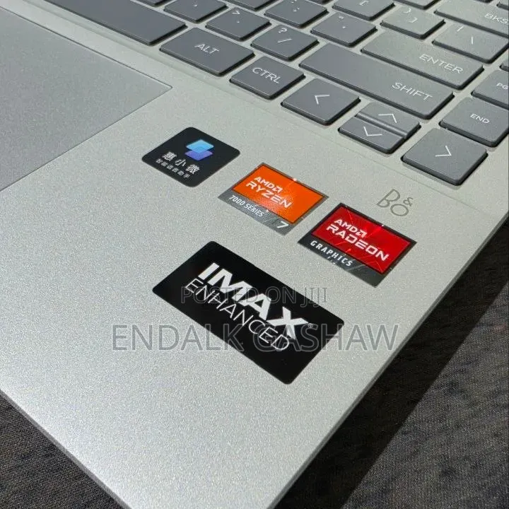 New Laptop HP Pavilion 14 16GB AMD Ryzen 7 SSD 1T