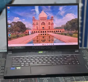New Laptop MSI Creator 17 B11UE-224 32GB Intel Core i7 SSD 1T