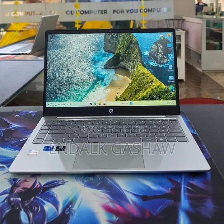 New Laptop HP Stream Notebook 16GB Intel Core i7 SSD 512GB