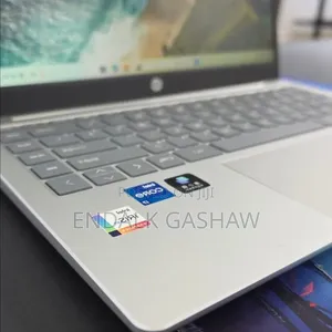 New Laptop HP Stream Notebook 16GB Intel Core i7 SSD 512GB