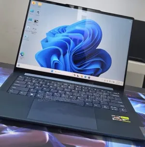 New Laptop Lenovo 16GB AMD Ryzen 7 SSD 512GB