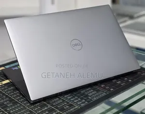 Laptop Dell Precision 5560 16GB Intel Core i9 SSD 512GB