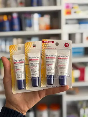 Aquaphor Lip Protectant + Sunscreen Broad Spectrum SPF 30