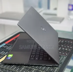 New Laptop Dell Precision 5560 16GB Intel Core i7 SSD 512GB