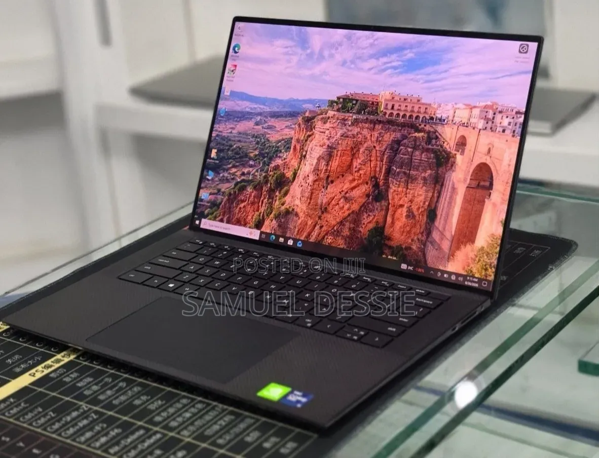 New Laptop Dell Precision 5560 16GB Intel Core i7 SSD 512GB