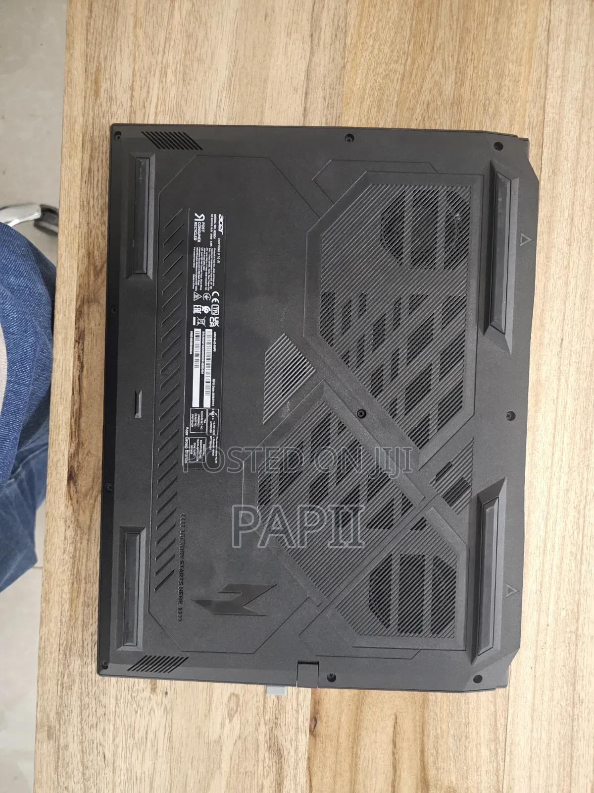 New Laptop Acer Nitro V 16 AI 16GB AMD Ryzen 7 SSD 1T