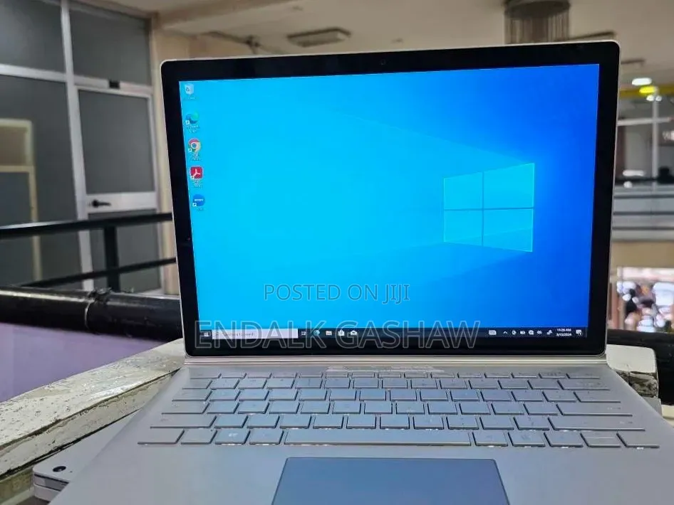 New Laptop Microsoft Surface Book 3 16GB Intel Core i7 SSD 256GB