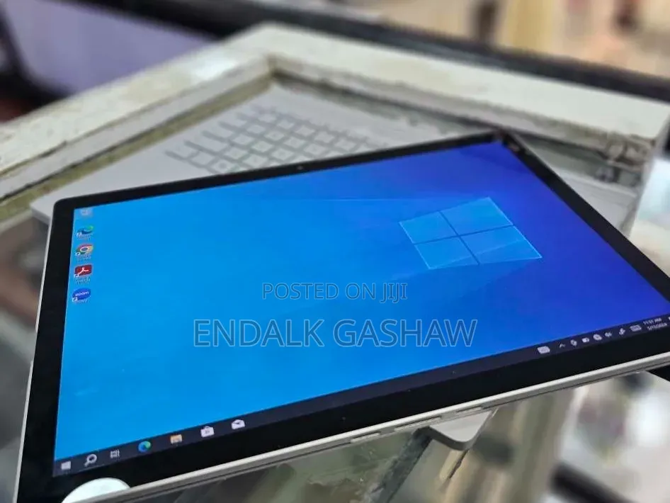 New Laptop Microsoft Surface Book 3 16GB Intel Core i7 SSD 256GB
