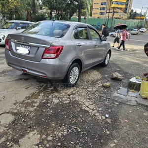 Suzuki Dzire 2022 Silver
