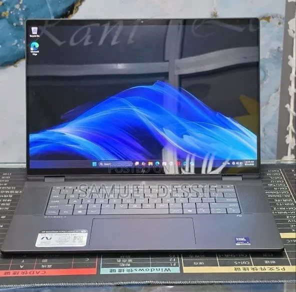 New Laptop HP OmniBook Ultra Flip 16" 32GB Intel Core Ultra 9 SSD 2T