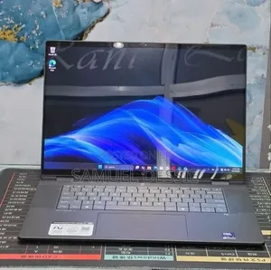 New Laptop HP OmniBook Ultra Flip 16" 32GB Intel Core Ultra 9 SSD 2T