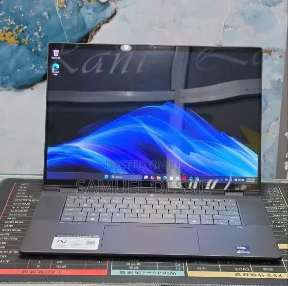 New Laptop HP OmniBook Ultra Flip 16" 32GB Intel Core Ultra 9 SSD 2T