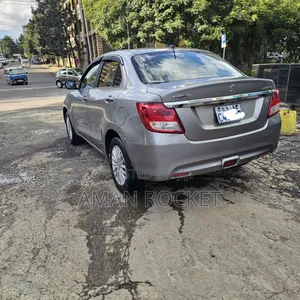 Suzuki Dzire 2022 Silver