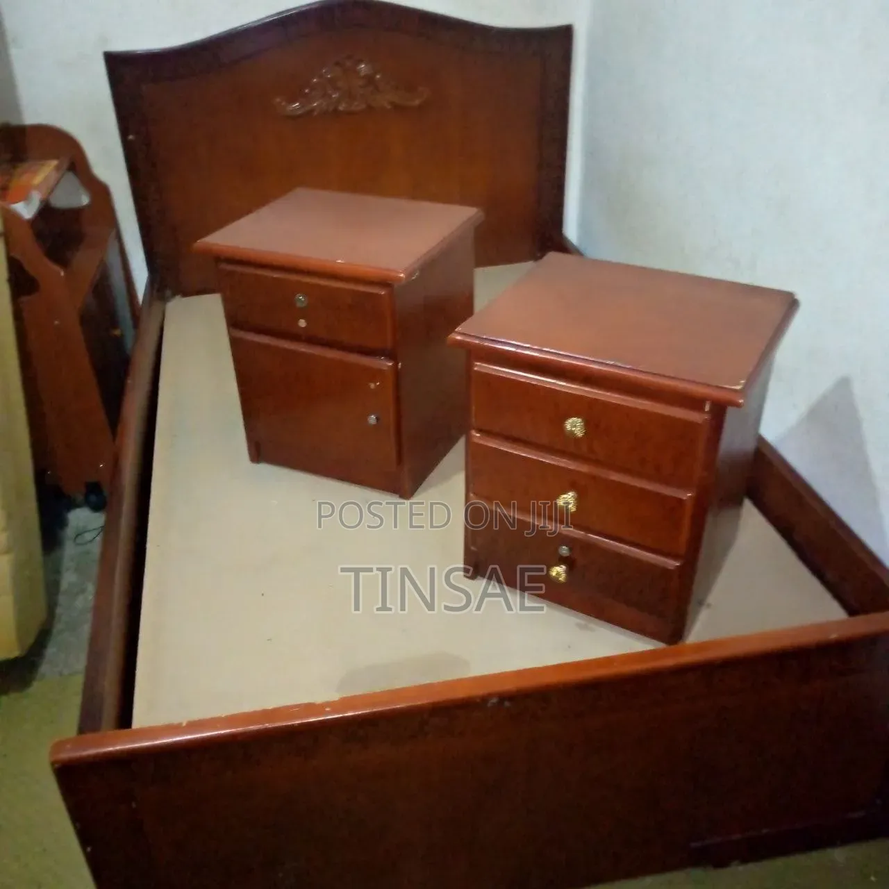 1.2 M Wooden Bed