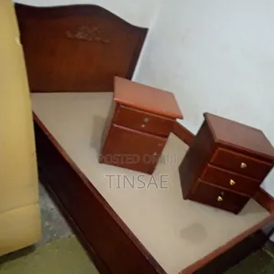1.2 M Wooden Bed
