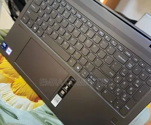 New Laptop Lenovo 16GB Intel Core Ultra 7 SSD 1T