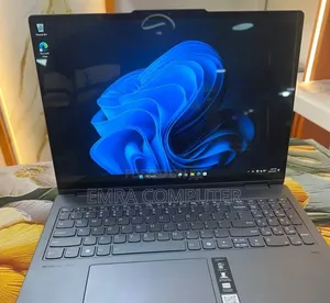 New Laptop Lenovo 16GB Intel Core Ultra 7 SSD 1T