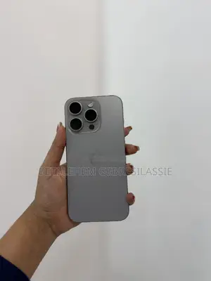 Apple iPhone 15 Pro 256 GB Gray