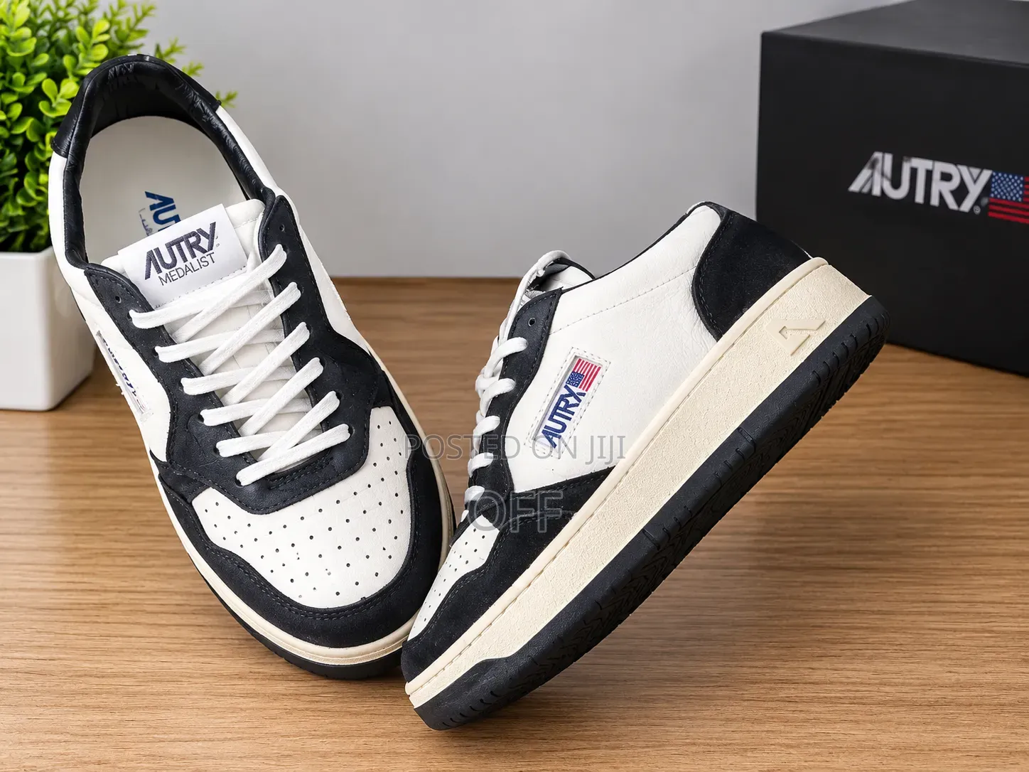 ቶርሽን የወንዶች ጥቁር ስኒከር Size 40 – በጥሩ ሁኔታ