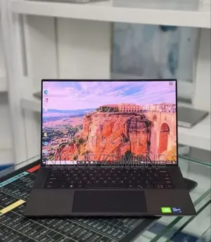 New Laptop Dell Precision 5560 16GB Intel Core i9 SSD 512GB