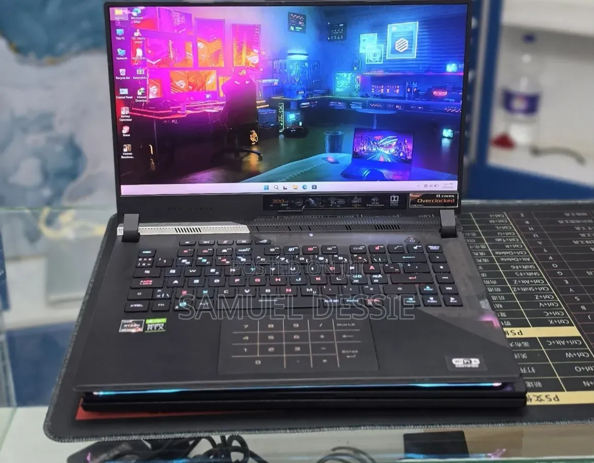 New Laptop Asus ROG Strix G15 32GB AMD Ryzen 9 SSD 1T