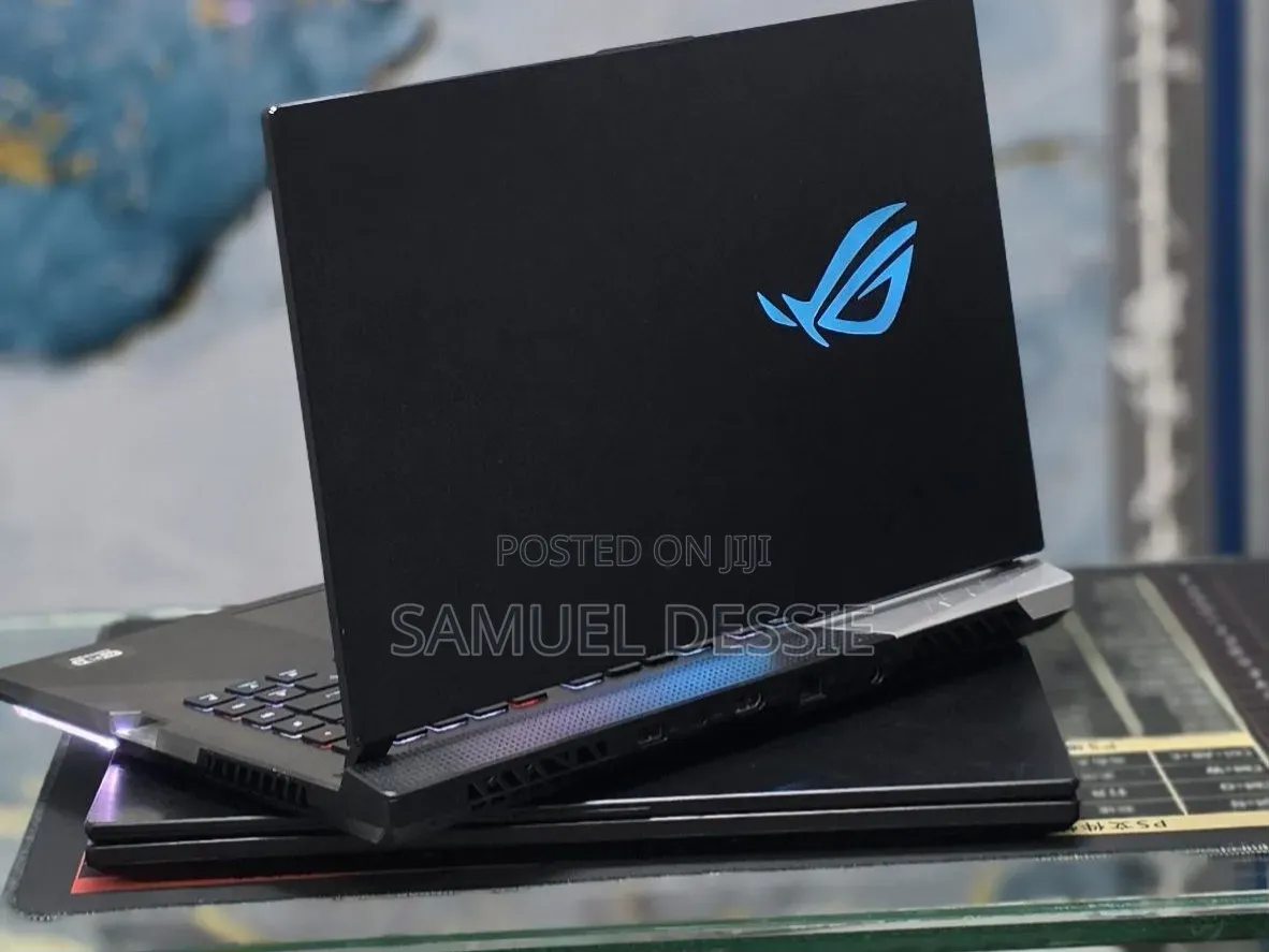 New Laptop Asus ROG Strix G15 32GB AMD Ryzen 9 SSD 1T