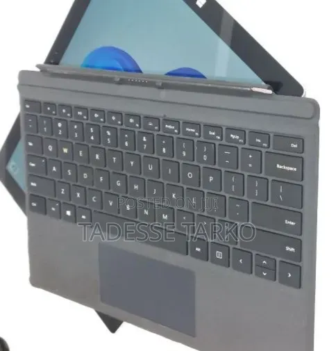 New Laptop Microsoft Surface Pro 3 8GB Intel Core i7 SSD 256GB