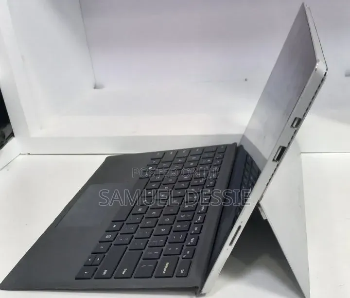 New Laptop Microsoft Surface Pro 3 8GB Intel Core i7 SSD 256GB