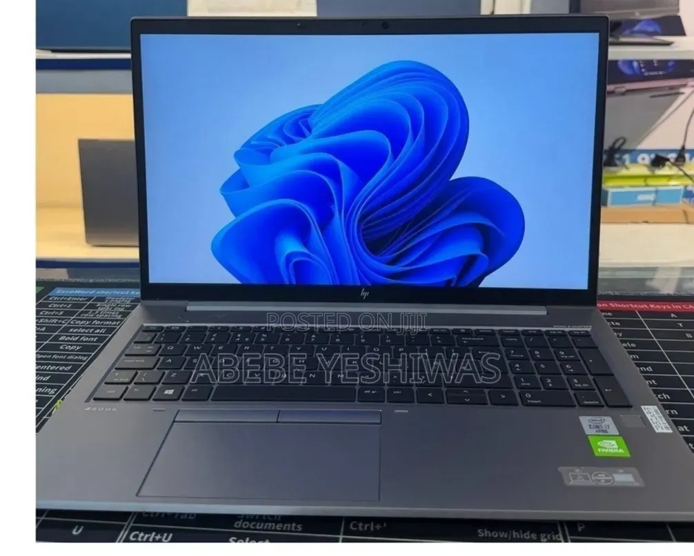 New Laptop HP ZBook Fury 17 G7 16GB Intel Core i7 SSD 512GB