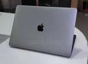 New Laptop Apple MacBook Pro 2020 M1 8GB Apple M1 SSD 256GB