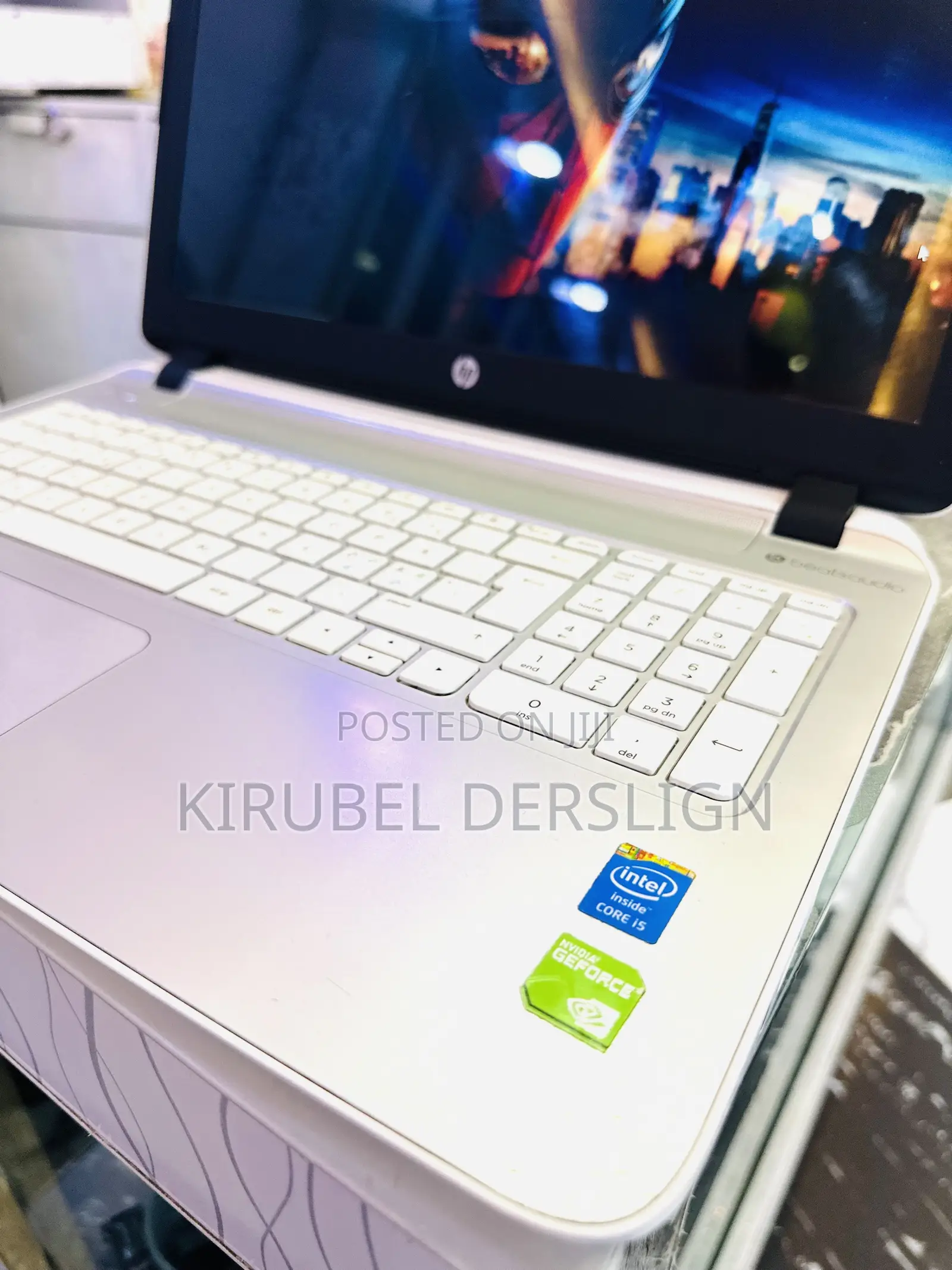 Laptop HP Pavilion 15 8GB Intel Core i5 HDD 512GB