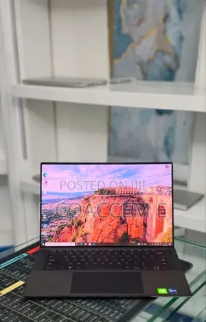New Laptop Dell Precision 5560 16GB Intel Core i9 SSD 512GB