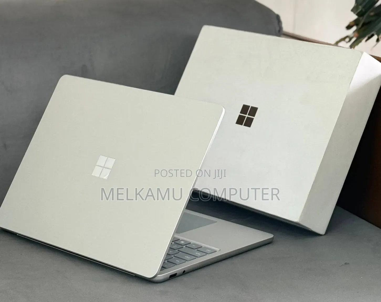 New Laptop Microsoft Surface 16GB Intel Core i7 SSD 512GB