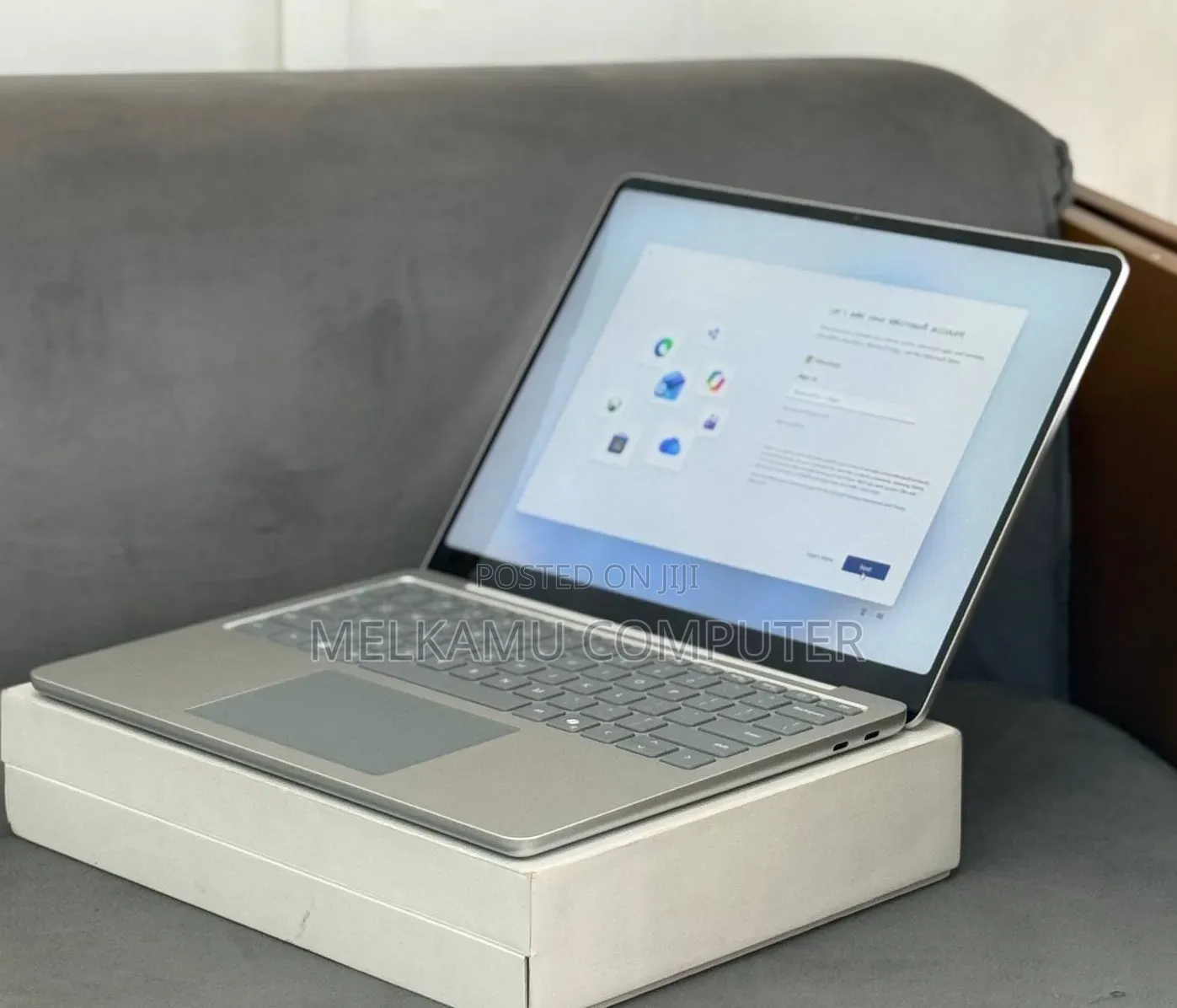 New Laptop Microsoft Surface 16GB Intel Core i7 SSD 512GB