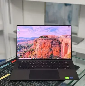 New Laptop Dell Precision 5560 16GB Intel Core i9 SSD 512GB