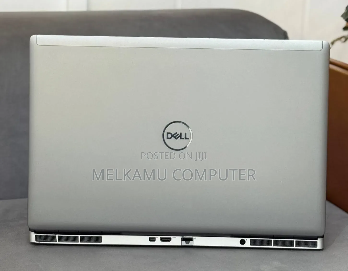 New Laptop Dell Precision 7760 16GB Intel Core i5 SSD 512GB