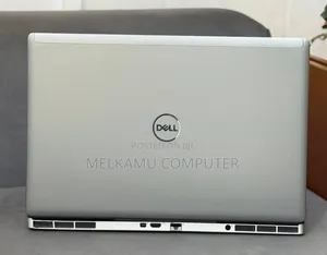 New Laptop Dell Precision 7760 16GB Intel Core i5 SSD 512GB