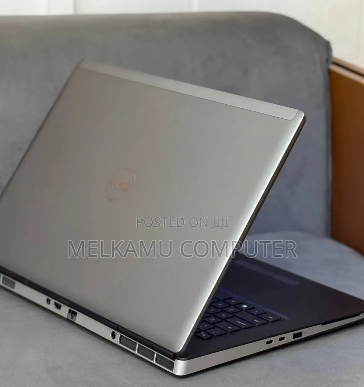 New Laptop Dell Precision 7760 16GB Intel Core i5 SSD 512GB