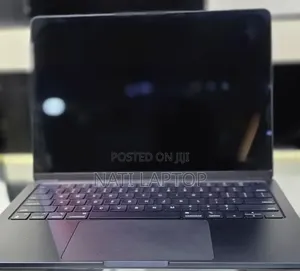 New Laptop Apple MacBook Air 2024 M3 8GB Apple M3 SSD 256GB